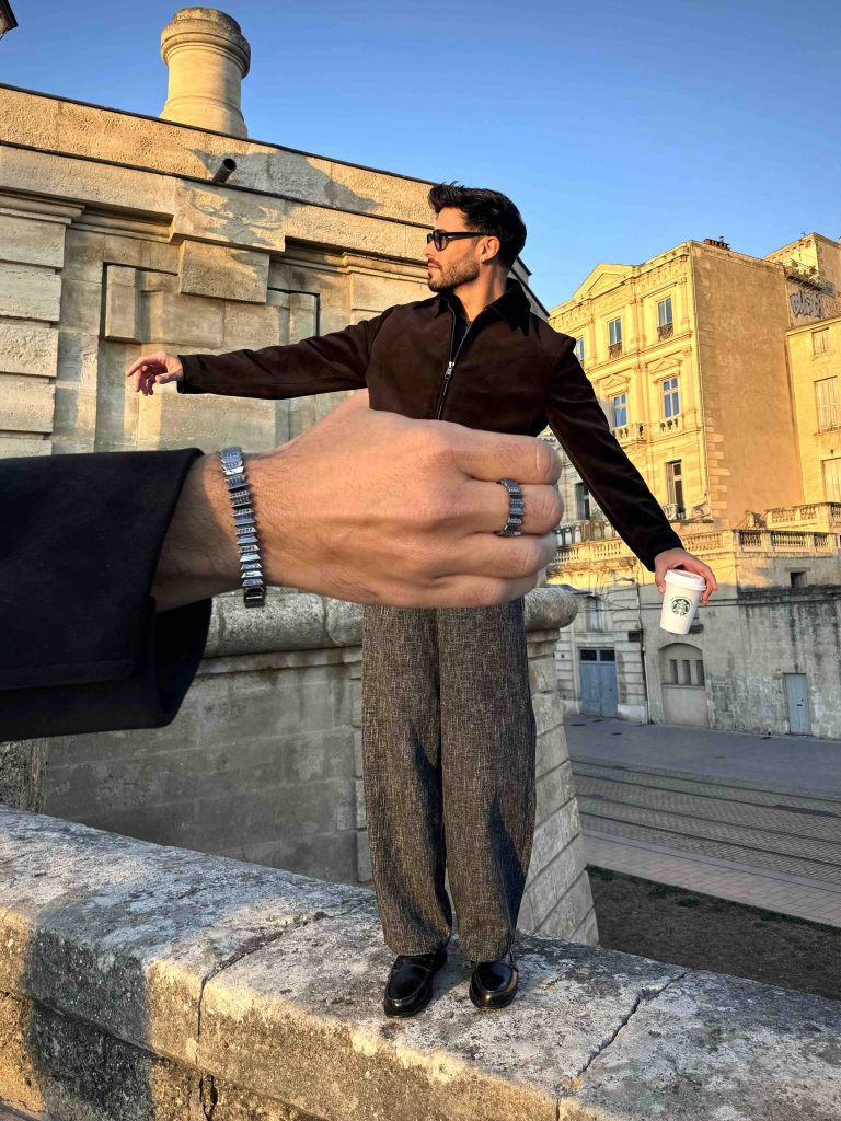 Agence Voici Voilà - Sites web, Réseaux sociaux, Photos, Vidéos, Graphisme print et web...